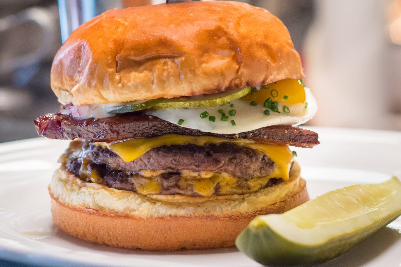 The 20 Best Burgers In NYC New York The Infatuation